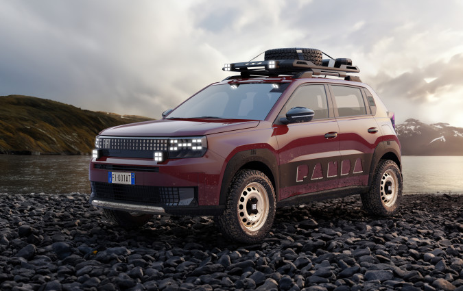 To FΙΑΤ Grande Panda 4x4 διαθέτει κινητήρα εσωτερικής καύσης και δύο ηλεκτροκινητήρες στους πίσω άξονες που του δίνουν τετρακίνηση FΙΑΤ Grande Panda 4x4