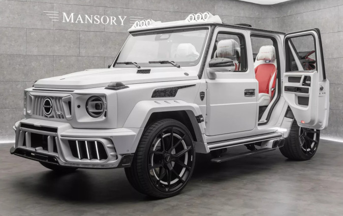 Μπορεί να μην ξέρουμε ακόμα ποιος θα είναι ο νέος Πάπας, αλλά του έχουμε πρόταση για το αυτοκίνητο που θα χρησιμοποιεί στις δημόσιες εμφανίσεις του. Mercedes-Benz G-Class