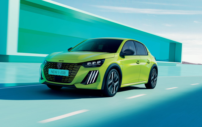 Peugeot E-208