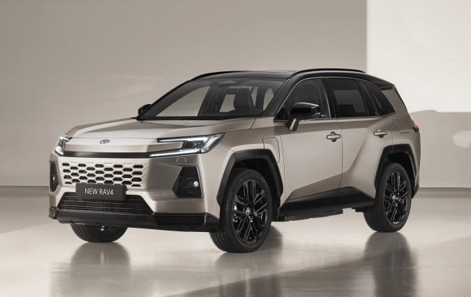 Tα πλήρη τεχνικά χαρακτηριστικά και η τιμή του νέου Toyota RAV4 αναμένονται όσο πλησιάζουμε στην ημερομηνία εμπορικού λανσαρίσματος, στο τέλος του 2025. Toyota RAV4