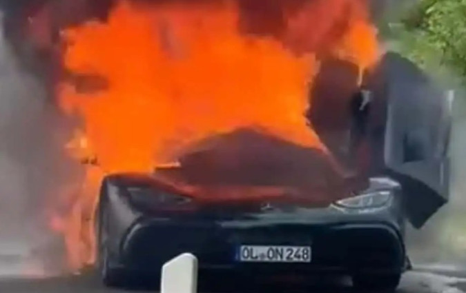 Όλα τα παραπάνω αθροίζονται σε μια πολυπλοκότητα που αν κάτι πάει στραβά, υπάρχει μεγάλη πιθανότητα καταστροφής. Όπως και έγινε. Mercedes-AMG One