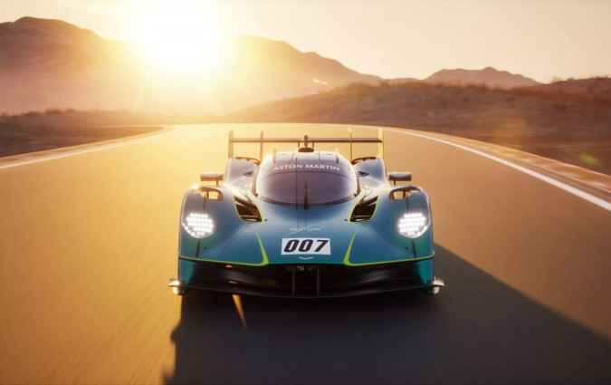 Aston Martin Valkyrie LM