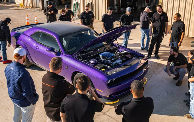 Τα νούμερά του είναι απλώς αποδεκτά για το νεοσύστατο τμήμα Ειδικών Επιχειρήσεων της Hennessey (HSO). Του στιλ «εντάξει, για εργοστασιακό μοντέλο, δεν είναι κακό». Demon 170