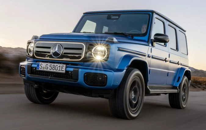 Μπορεί να έχει 587 ίππους, 1.164 Nm και να κάνει επιτόπιες στροφές, αλλά 7πλάσιοι αγοραστές κινούνται στα -σίγουρα- θερμικά μονοπάτια. Mercedes-Benz G-Class