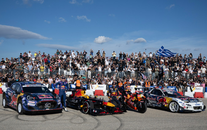 Το Red Bull Showrun by ALUMIL ενθουσίασε τους θεατές που βρέθηκαν στο αεροδρόμιο του Τατοΐου  Red Bull Showrun by ALUMIL