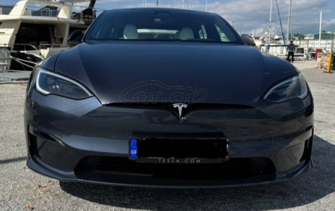 €75.000 δεν είναι λίγα χρήματα, αλλά παραμένουν ό,τι πιο οικονομικό με αντίστοιχες προδιαγραφές μπορείς να βρεις στις αγγελίες. Model S Plaid