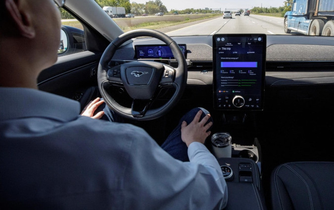 Η επιλογή της Ford αποτελεί άλλη μία απώλεια για την Tesla που προσδοκούσε να κλείσει μια στρατηγική συμφωνία αδειοδότησης με κάποιον μεγάλο κατασκευαστή. Ford