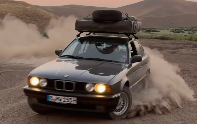 Η φθηνότερη Ε34 ξεκινά στην πατρίδα μας από τα €900. BMW 5 Series