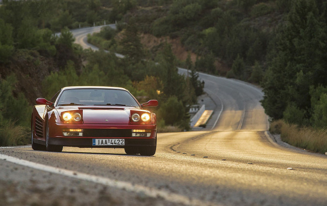 Η κατοχύρωση του ονόματος «Testarossa» δεν σημαίνει επιστροφή προς το παρόν, αλλά σίγουρα αφήνει ανοιχτό το ενδεχόμενο. Ferrari Testarossa