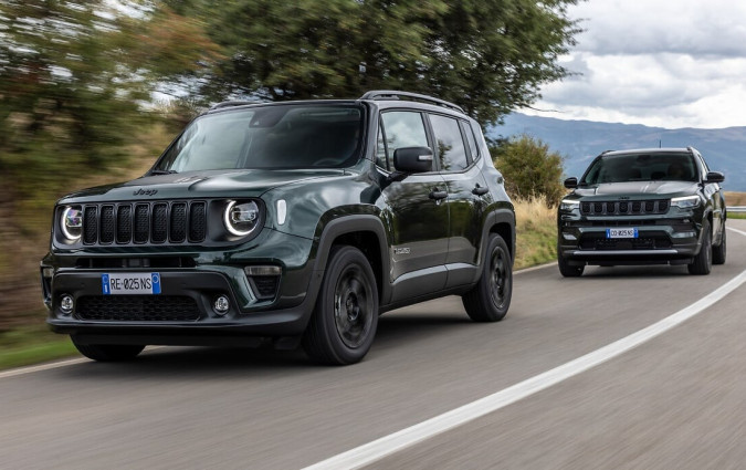 Τα Jeep Compass και Renegade 4xe είναι ετοιμοπαράδοτα και διατίθενται σε προνομιακή τιμή, με πλούσιο εξοπλισμό και 4ετή εγγύηση Jeep Compass & Renegade