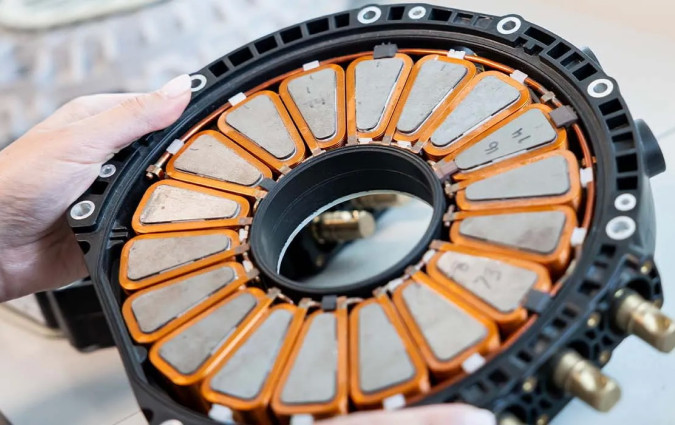 Ο ηλεκτροκινητήρας της Yasa Motors δεν χρησιμοποιεί σπάνιες γαίες και δεν κατασκευάστηκε με 3D printing Yasa Motors