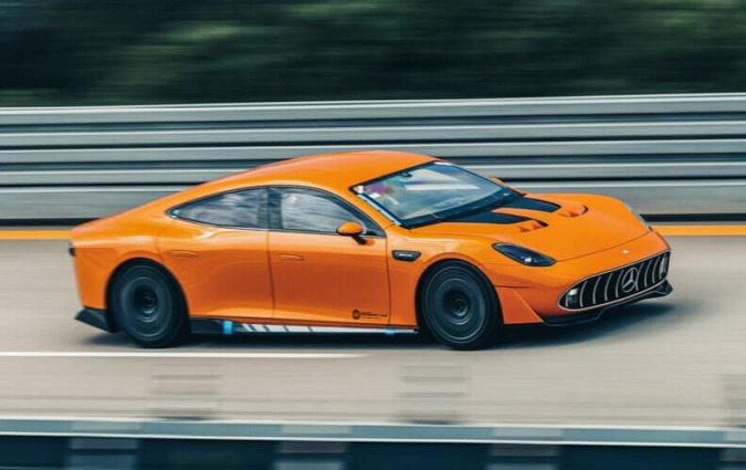 Κι εκεί που αναρωτιόμαστε ποιος θα ξεπεράσει τα 4.000 km, ήρθε η Mercedes-AMG GT XX και άγγιξε τα 5.500 km. Mercedes-AMG GT XX