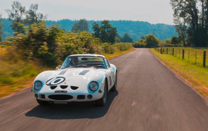 Η Ferrari 250GTO Bianco Speciale θα συνοδεύεται και από δεύτερο 3λιτρο μοτέρ V12 Colombo με ισχύ 300 ίππων. Photo © Mecum Auctions Ferrari 250GTO Bianco Speciale