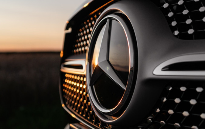 Mercedes-Benz Logo