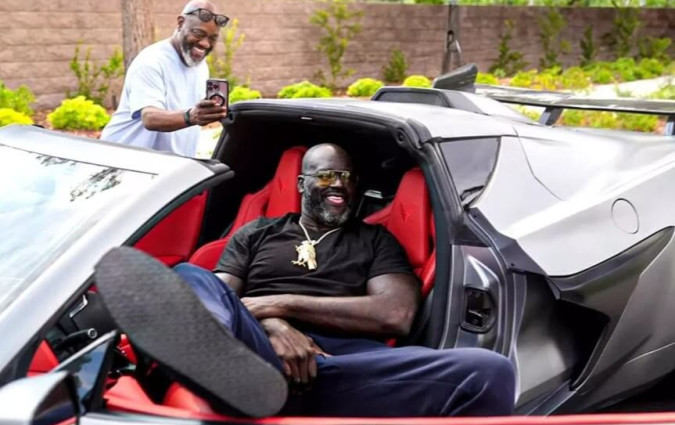 Πριν 20 χρόνια, o Shaquille O'Neal αγόρασε δύο Lamborghini Gallardo και τις ένωσε σε μία. Τώρα, έχει βρει απλούστερο τρόπο. Shaquille O'Neal