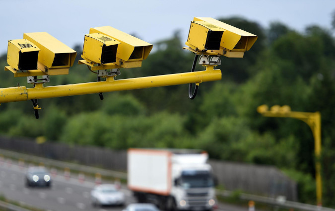 Με τα ραντάρ μέσης ταχύτητας, ούτε ένα χιλιόμετρο δεν θα περνάει απαρατήρητο για τους παραβάτες. average speed cameras