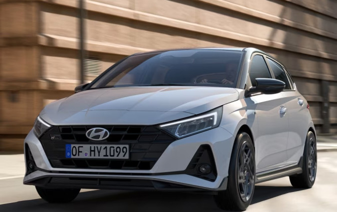 H νέα γενιά των Hyundai i20 και Bayon θα κάνει πρεμιέρα το 2026 και θα υιοθετήσει για πρώτη φορά φουλ υβριδικούς κινητήρες Hyundai i20 N Line