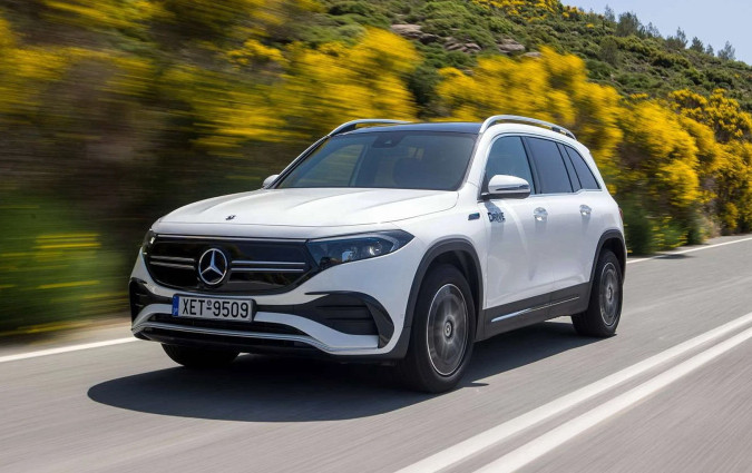 Η παύση της Mercedes-Benz EQB θα επιτρέψει τη μετατροπή των γραμμών παραγωγής του εργοστασίου του Kecskemet, όπου παράγονται ακόμη ορισμένες θερμικές CLA προηγούμενης γενιάς και A-Class. Mercedes-Benz EQB