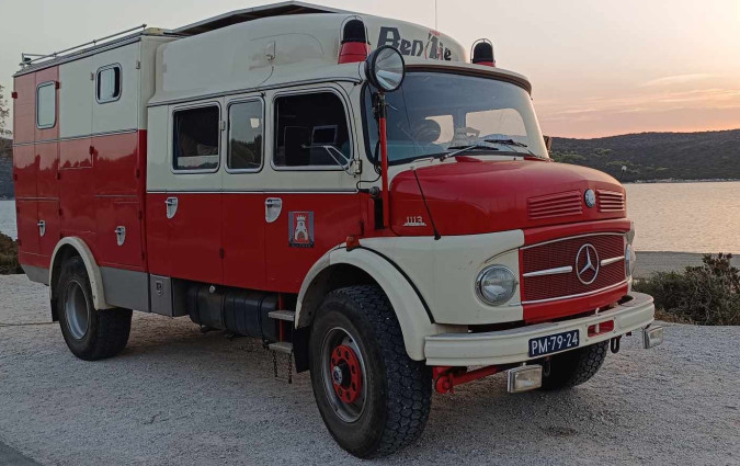 Mercedes-Benz 1113