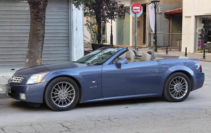 Cadillac XLR