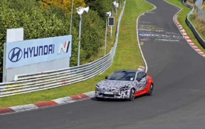 Θεωρούμε ότι αν έχει ισχύ άνω των 1.000 ίππων, δεν θα δυσκολευτεί να κατακτήσει τον τίτλο του ταχύτερου SUV στο 'Ring. Xiaomi YU7