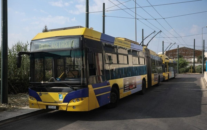 Το δίχως άλλο, η παρουσία μας στα μέσα μεταφοράς απαιτεί ψυχραιμία και σεβασμό. Όποιος το ξεχνά βάζει σε κίνδυνο όχι μόνο τον εαυτό του αλλά και τους υπόλοιπους ατύχημα τρόλεϊ Δραπετσώνα
