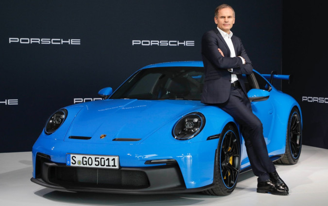 Η Porsche, έχοντας μπροστά της μια νέα εποχή, καλείται πλέον να αποδείξει ότι μπορεί να συνδυάσει την τεχνολογική της πρωτοπορία με τη διαχρονική της σπορ ταυτότητα Oliver Blume Porsche