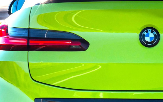 Ταυτόχρονα, φήμες υποδηλώνουν ότι μία 100% ηλεκτρική iX4 είναι στον ορίζοντα. BMW