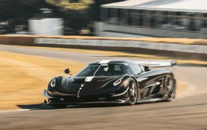 Koenigsegg Sadair’s Spear