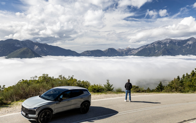 Volvo EX30 Cross Country