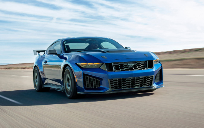 Mustang Dark Horse SC