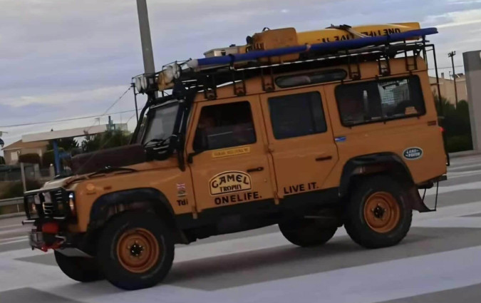 Land Rover Defender