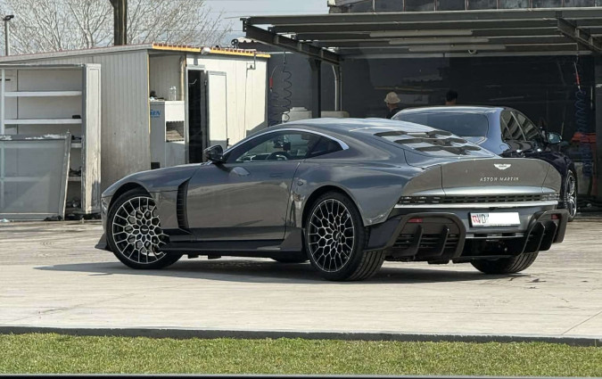 Aston Martin Valour
