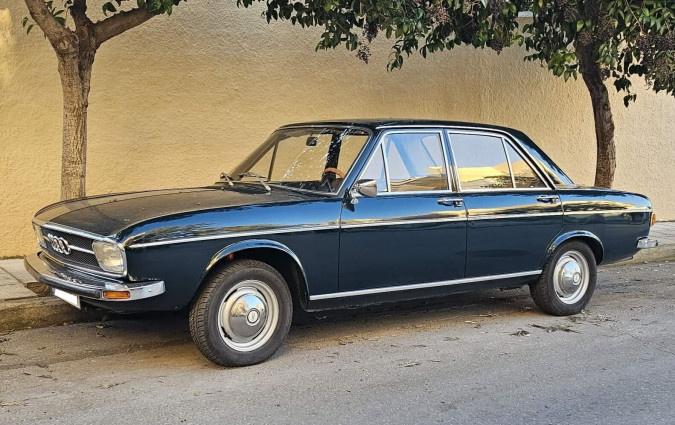 Audi 100