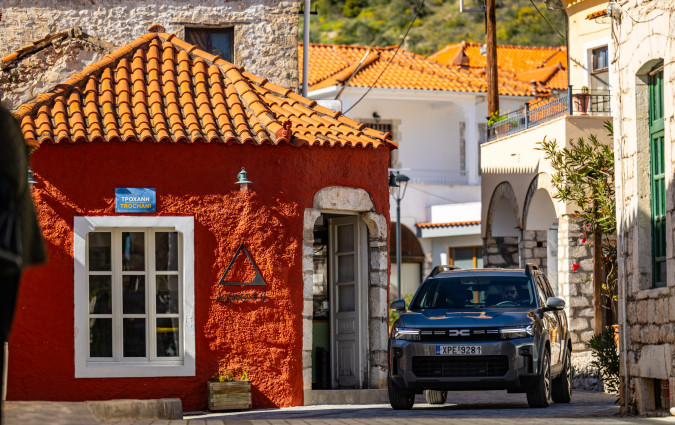Dacia Bigster Hybrid 155, Λεωνίδιο, Photo © DRIVE Media Group/Thanasis Koutsogiannis
