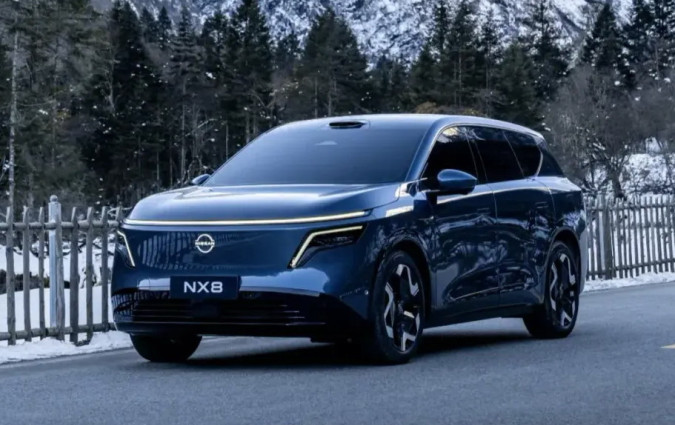 Nissan NX8
