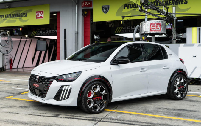 Peugeot e-208 GTi