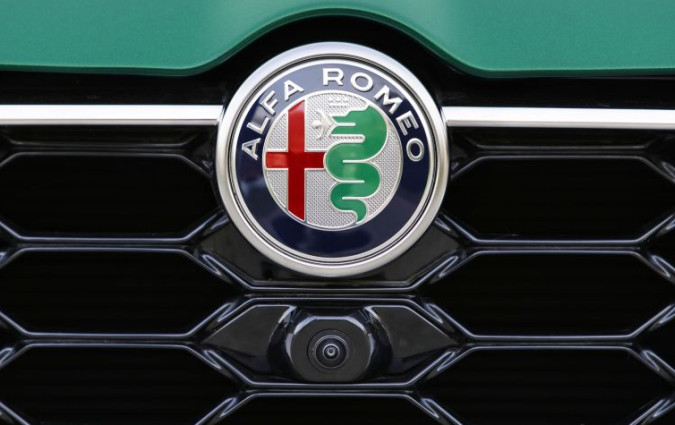 Alfa Romeo C-SUV