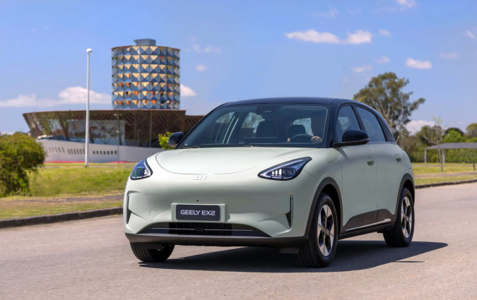 Geely EX2