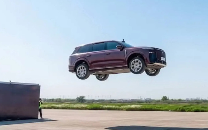 Dongfeng, Voyah Taishan X8