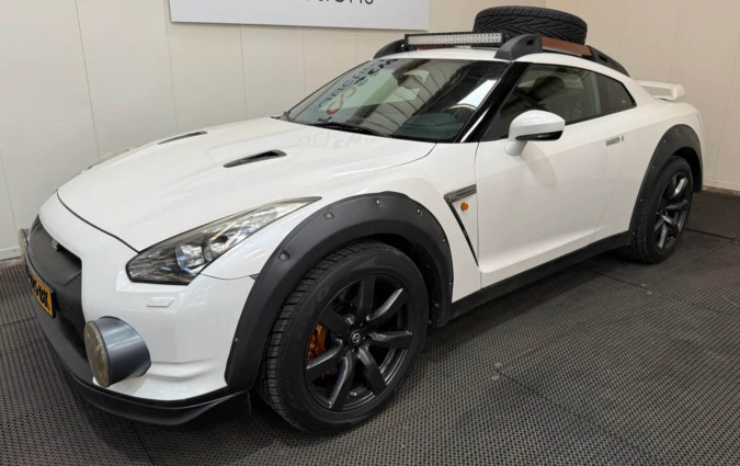 Nissan GT-R