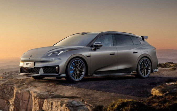 Lynk & Co 07 GT