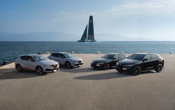 Alfa Romeo Edizione Luna Rossa