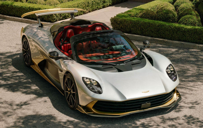 Aston Martin Valhalla