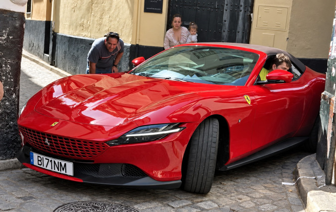 Ferrari Roma Spider