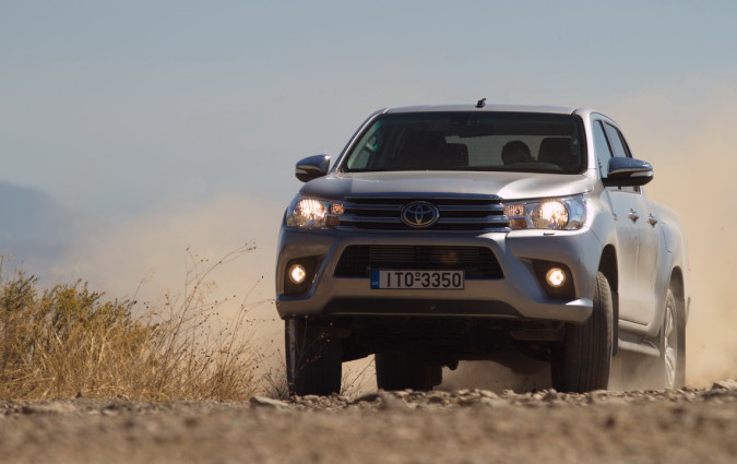 Toyota Hilux Double Cab 2.4 150 PS