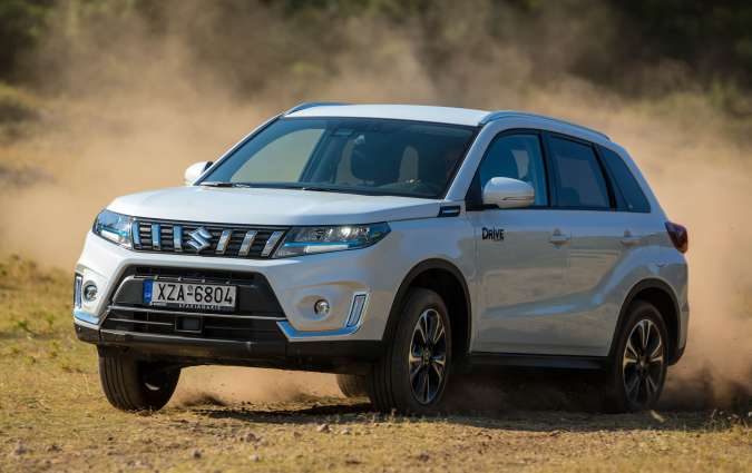 Test drive: Suzuki Vitara 1.5 Strong Hybrid AllGrip, Photo credits DRIVE Media Group/Thanassis Koutsogiannis Test drive: Suzuki Vitara 1.5 Strong Hybrid AllGrip, Photo credits DRIVE Media Group/Thanassis Koutsogiannis