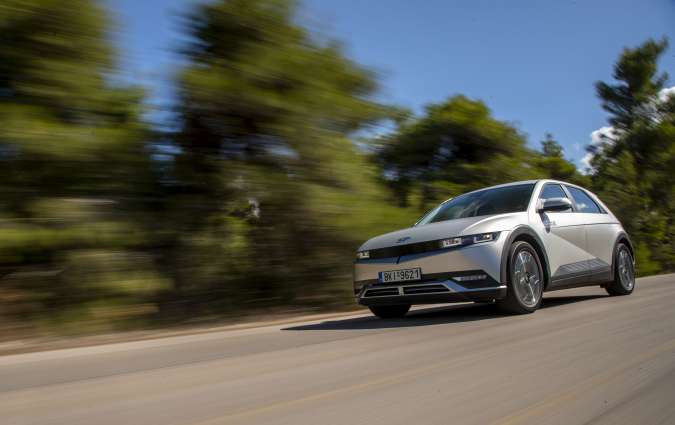 Test drive: Hyundai IONIQ 5 77 kWh 230 PS RWD, Photos © DRIVE Media Group/Thanassis Koutsogiannis Test drive: Hyundai IONIQ 5 77 kWh 230 PS RWD, Photos © DRIVE Media Group/Thanassis Koutsogiannis