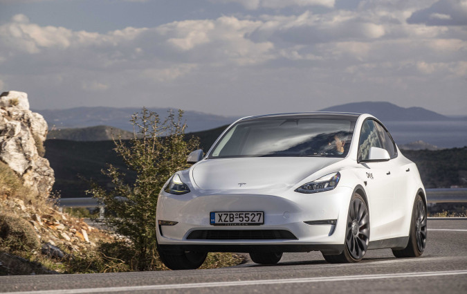 Test drive: Τesla Model Y Performance, Photos © DRIVE Media Group/Thanassis Koutsogiannis Test drive: Τesla Model Y Performance, Photos © DRIVE Media Group/Thanassis Koutsogiannis