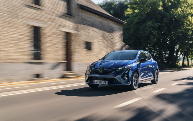 2023 Renault Clio E-Tech